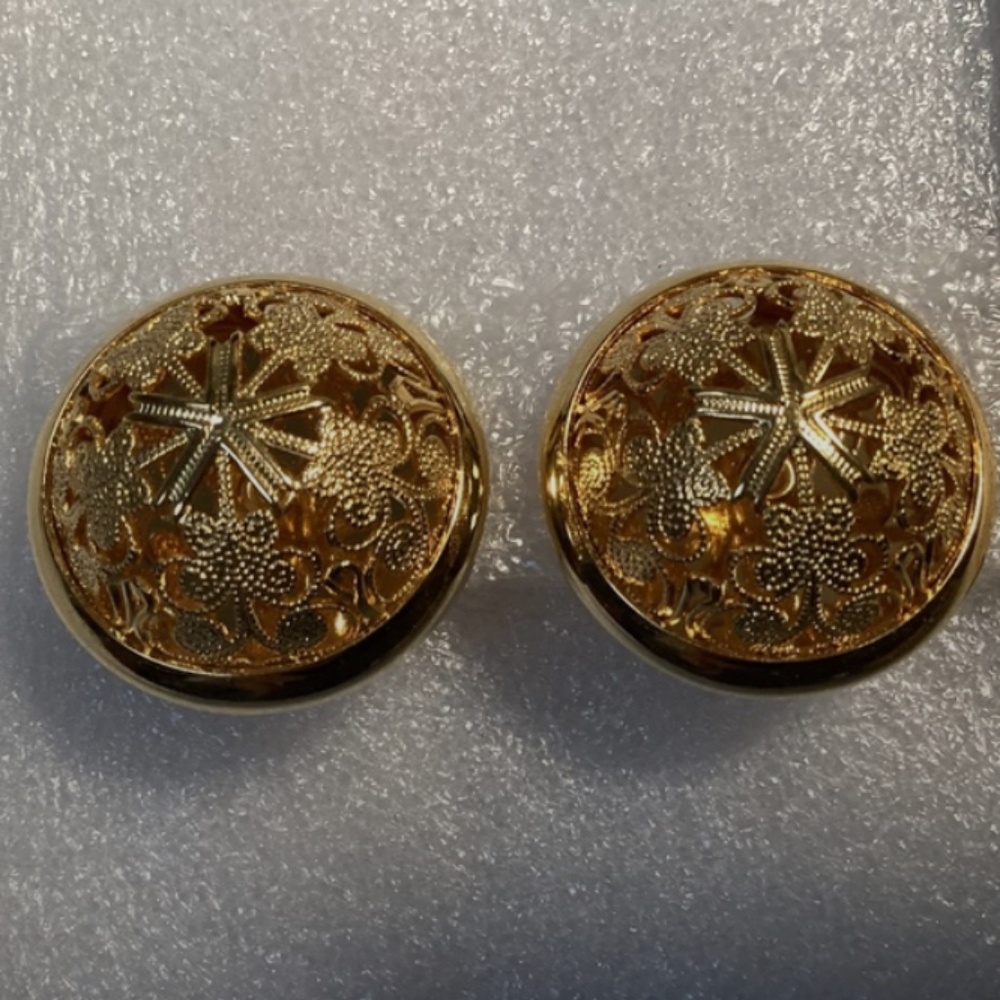 Vintage Gold-tone Clip On Earrings